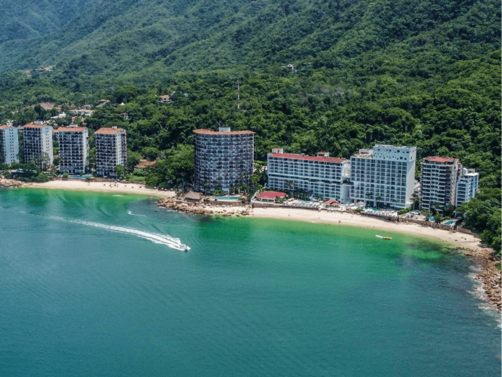 Playas en Puerto Vallarta paraísos de aguas cristalinas y arena dorada