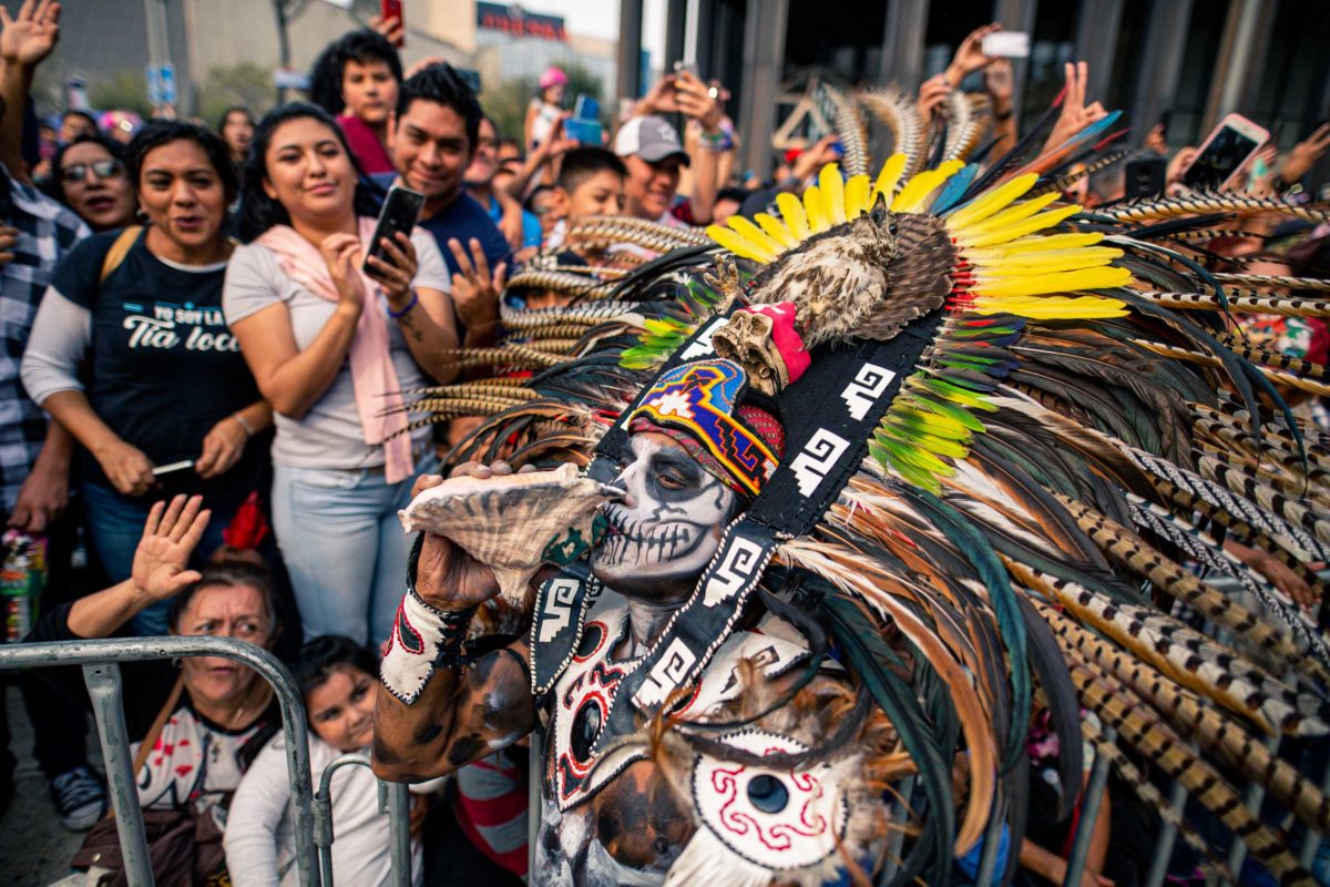 Fotos y video completo Desfile Internacional de Día de Muertos en la
