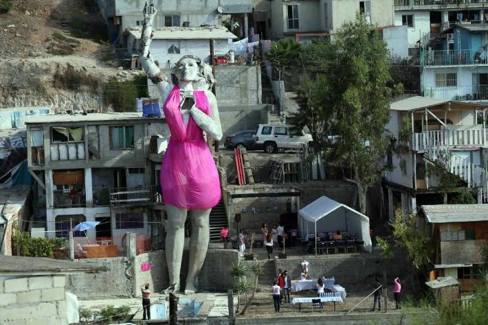 La casa gigante con forma de mujer en Tijuana - México Desconocido