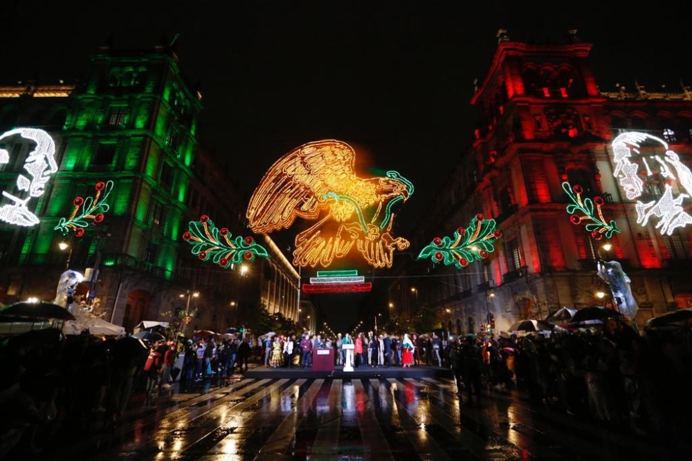 Así Luce La Iluminación Del Zócalo Para Las Fiestas Patrias 2022 ...