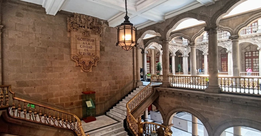 Antiguo Palacio Del Ayuntamiento Uno De Los Lugares M S Lujosos Del Z Calo M Xico Desconocido